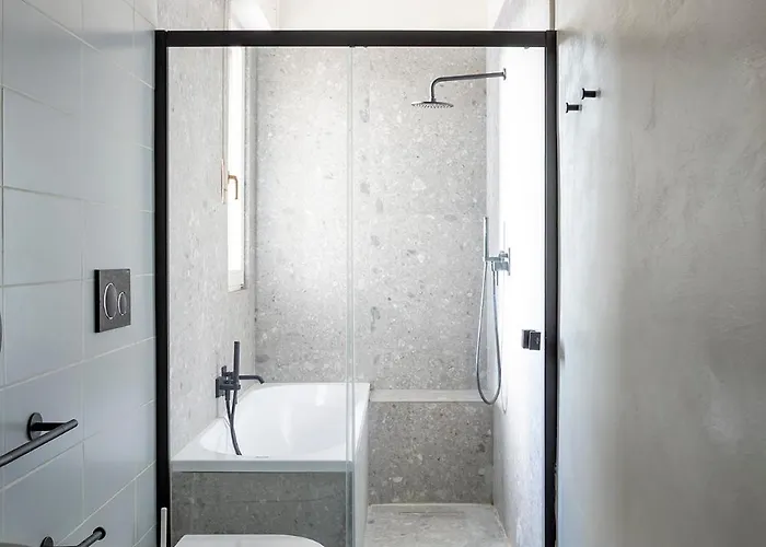 Daire The Luxe Station - 5 Min From