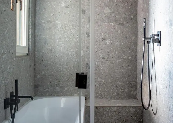 Daire The Luxe Station - 5 Min From *