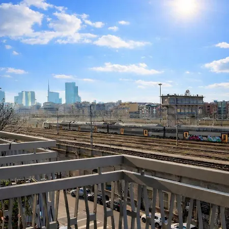The Luxe Station - 5 Min From Apartment *